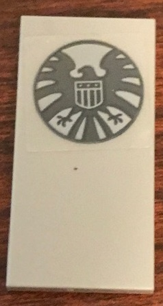 Lego Tile 2 x 4 with Dark Bluish Gray S.H.I.E.L.D. Logo Pattern (Sticker) - Set 76127