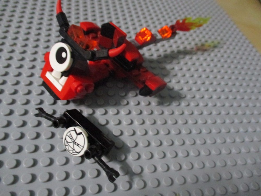 Lego Flymzer