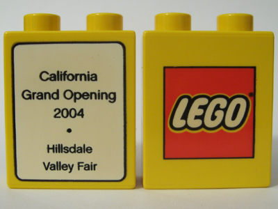 Lego Duplo, Brick 1 x 2 x 2 with The LEGO Store California, Hillsdale, Valley Fair 2004 Opening Pattern