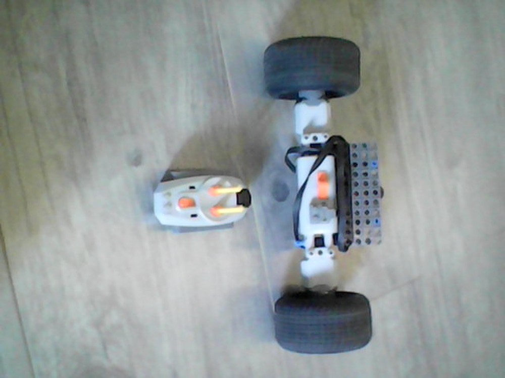 Lego 3-wheeled vehicle / véhicule à 3 roues