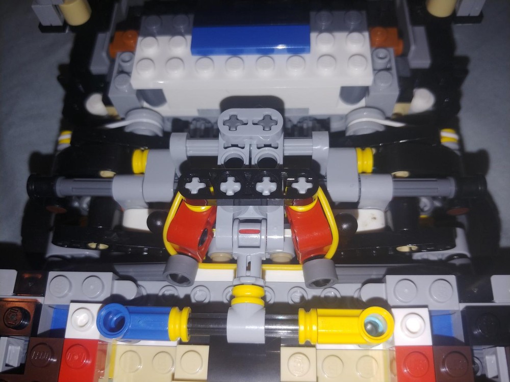 Lego 10300 BTTF wheel MOD to allow steering