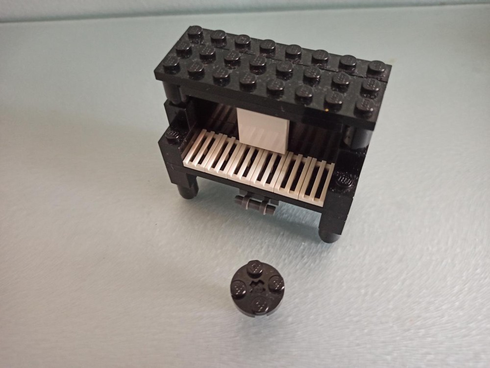Lego Western Piano Black