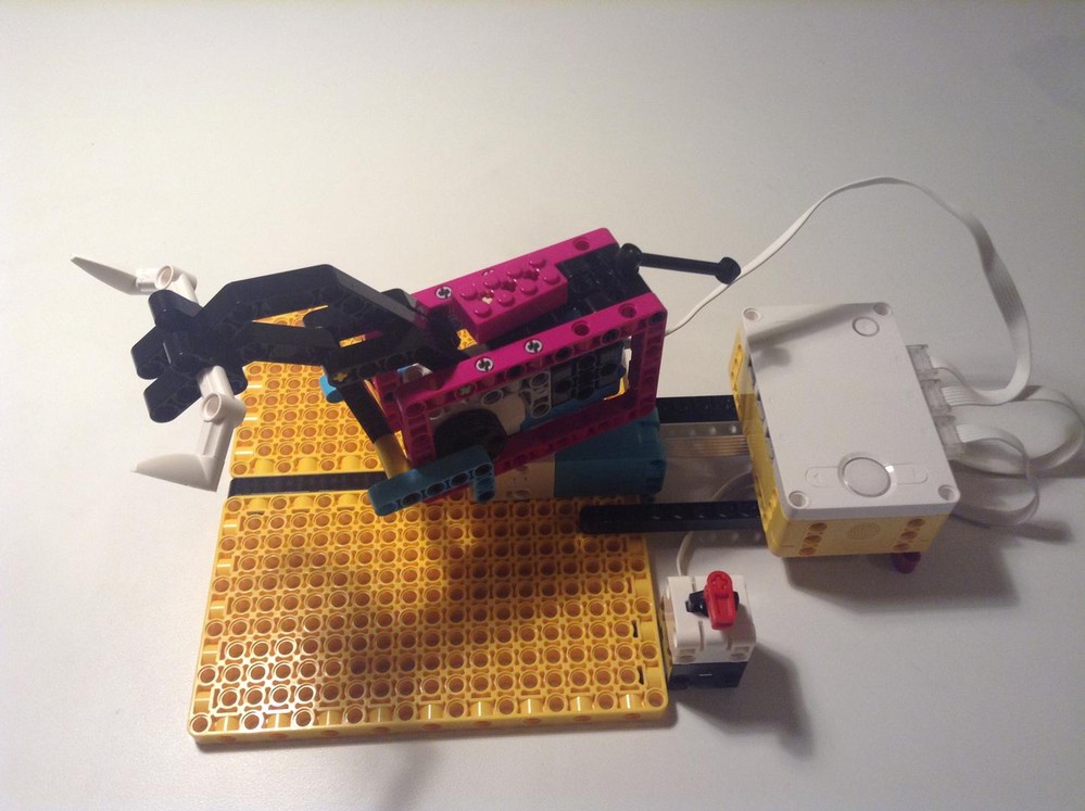 Lego Spike Mechanical Bull