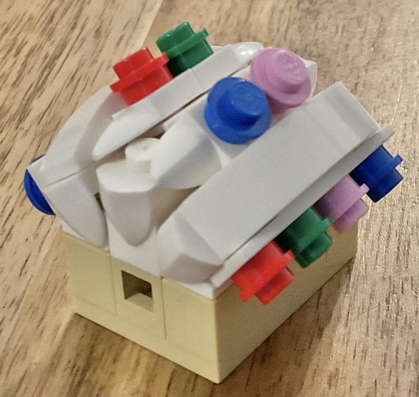 Lego Micro Gingerbread House