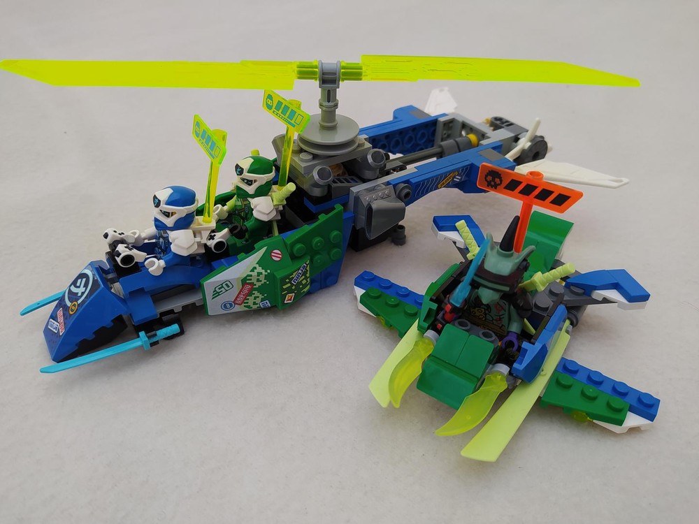 Lego 71709 Jay and Lloyds Velocity Chopper
