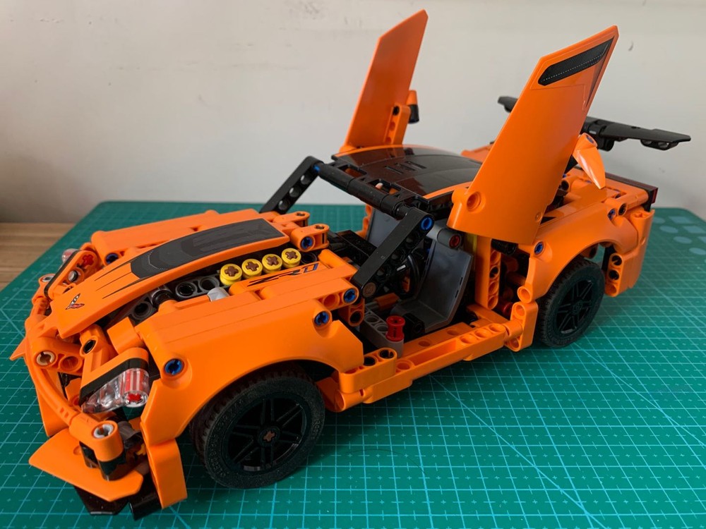 Lego 42093 OpenDoor