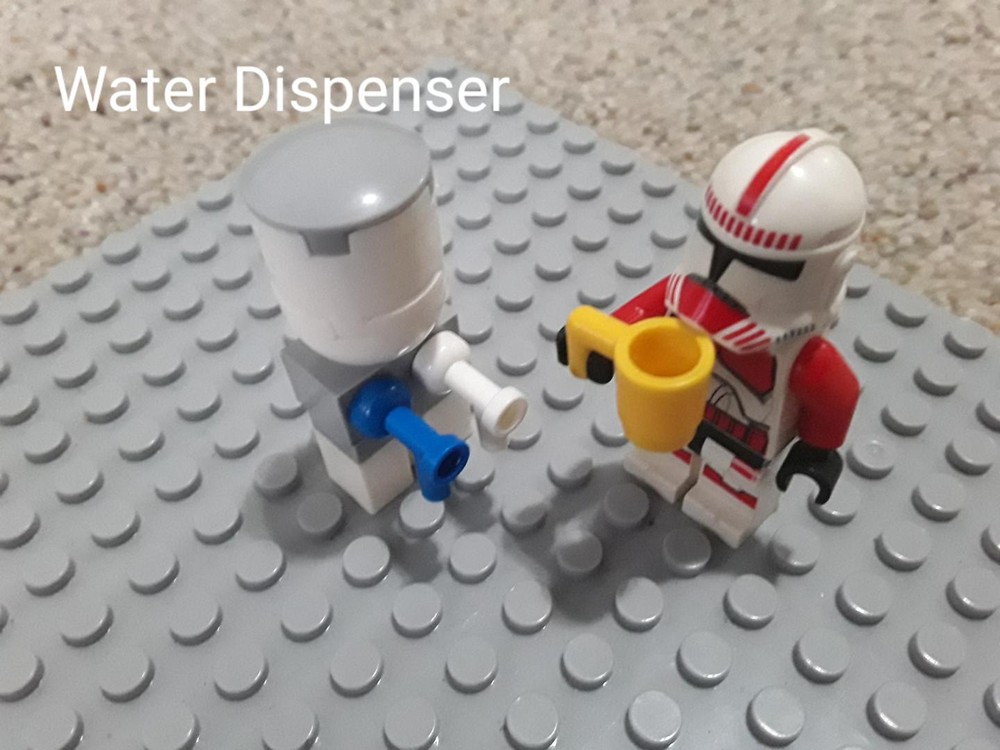 Lego Furniture: Water Dispenser
