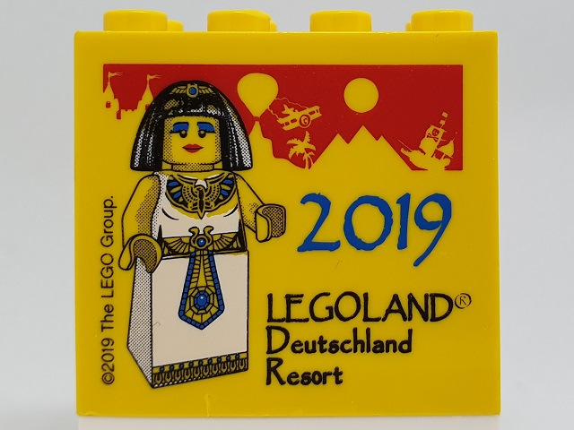 Lego Brick 2 x 4 x 3 with LEGOLAND Deutschland Resort, '2019', and Egyptian Queen Minifigure Pattern