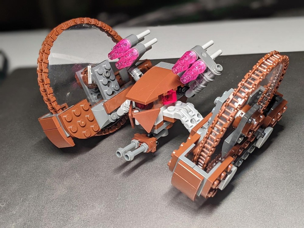 Lego 7670 Hailfire Droid Mod - Frictionless Wheels & Facelift