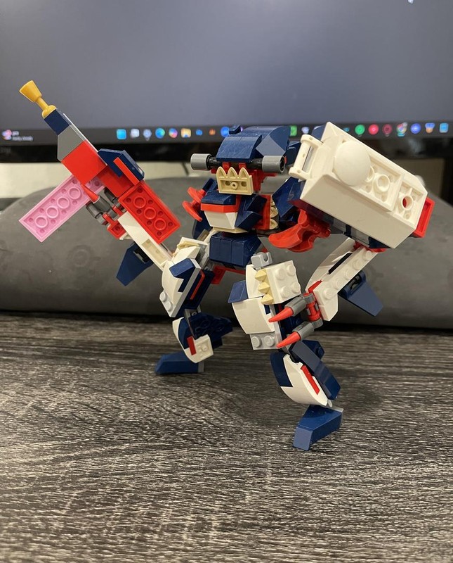 Lego Hammerhead Shark Robot