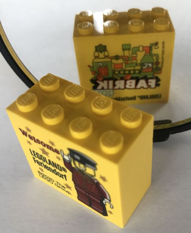 Lego Brick 2 x 4 x 3 with Welcome LEGOLAND Feriendorf and Legoland Deutschland Resort Fabrik 2020 Pattern on Both Sides