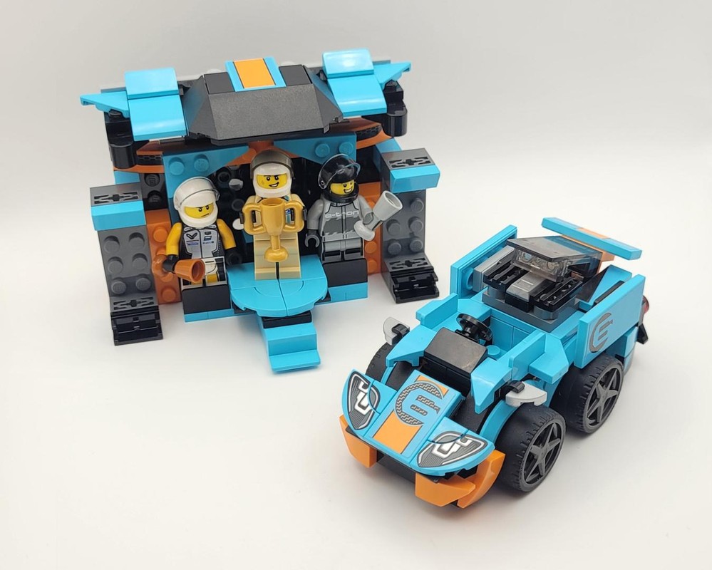 Lego Tooned Ford GT Heritage Edition & Winner's Podium