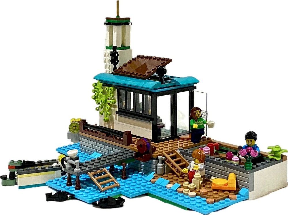 Lego 31139 Cozy Lake Kiosk