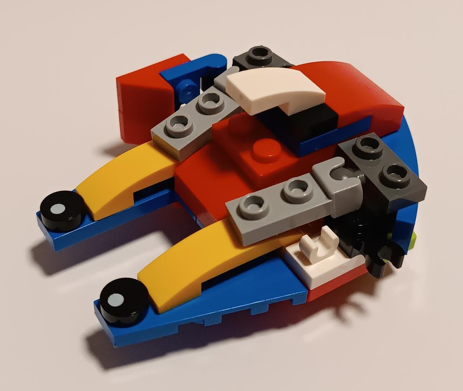 Lego Mini parrot Falcon
