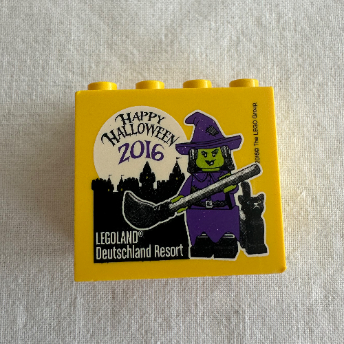 Lego Brick 2 x 4 x 3 with 'LEGOLAND Deutschland Resort Happy Halloween 2016' Print / Yellow