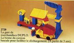 Lego Goods Station (Cargo Center)