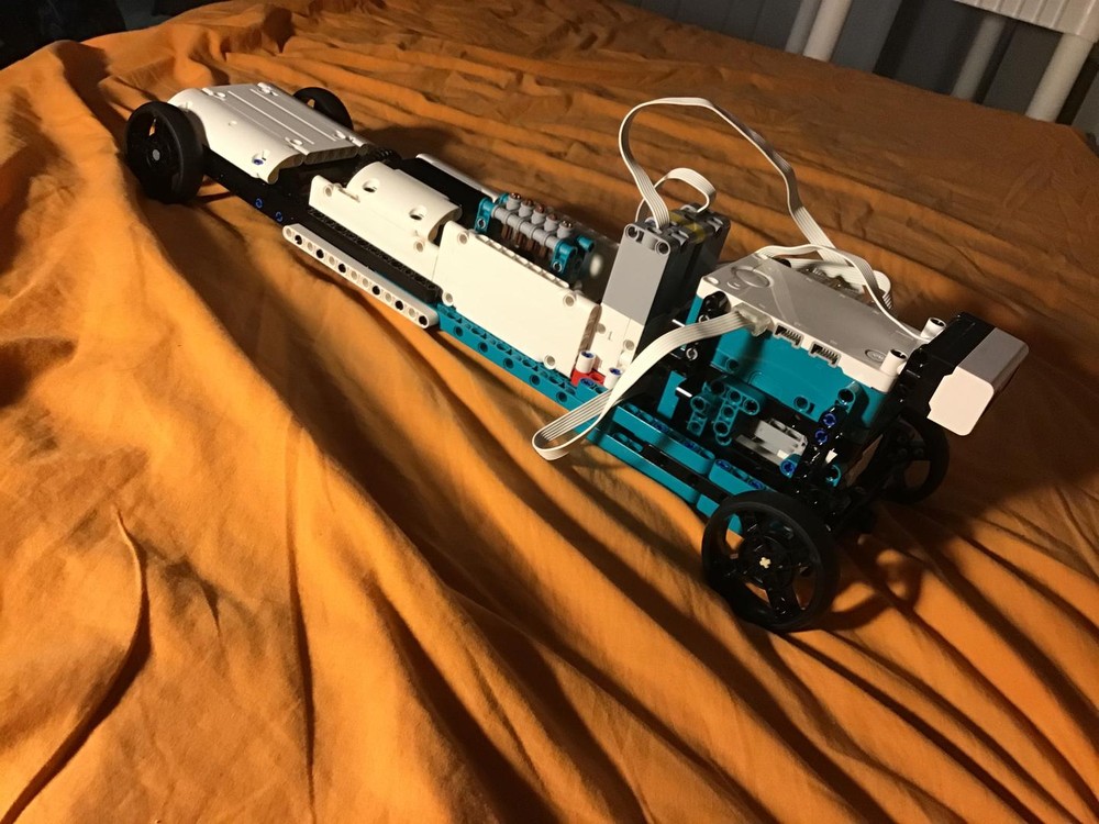 Lego Car made from 51515