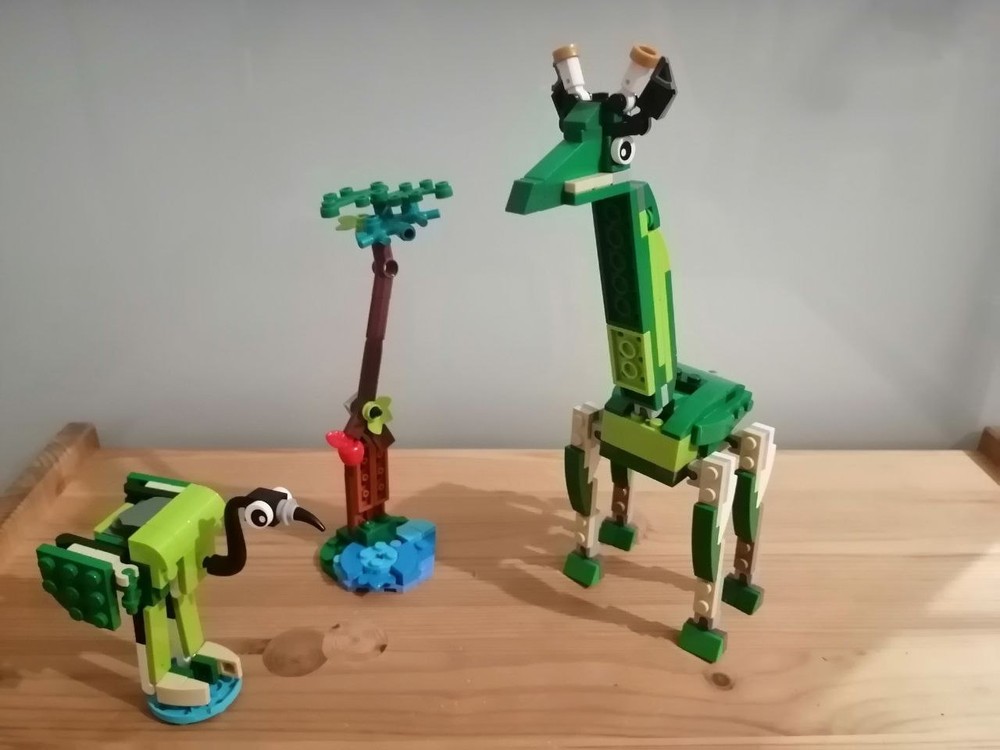 Lego Giraffe, flamingo and tree