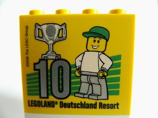 Lego Brick 2 x 4 x 3 with Besuchsmeister 10 Silver 2015 Legoland Deutschland Resort Pattern