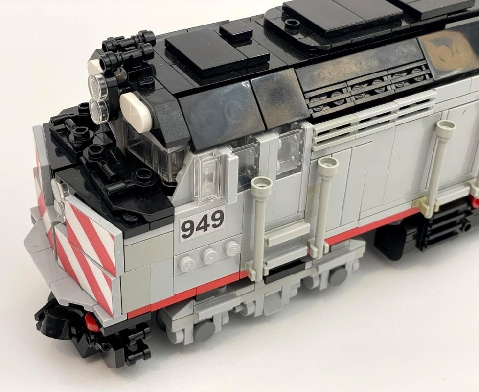 Lego 1:48 EMD F40PH-2 (Caltrain)