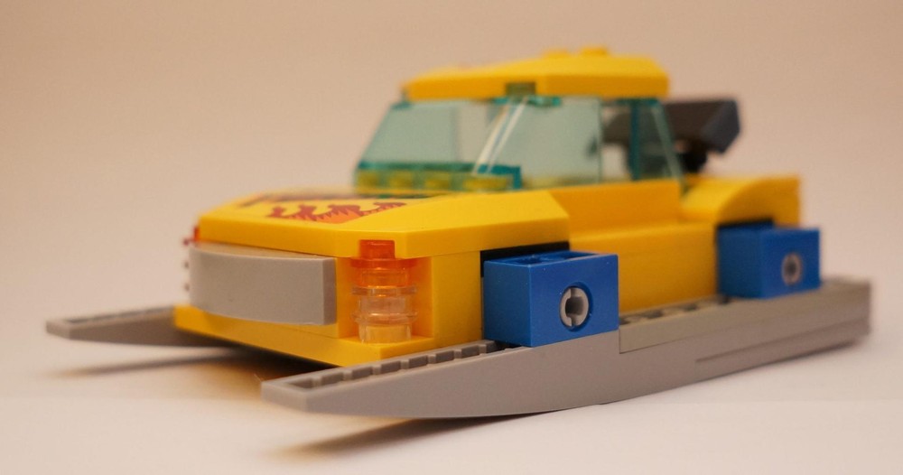 Lego Large car convertible to snow ride