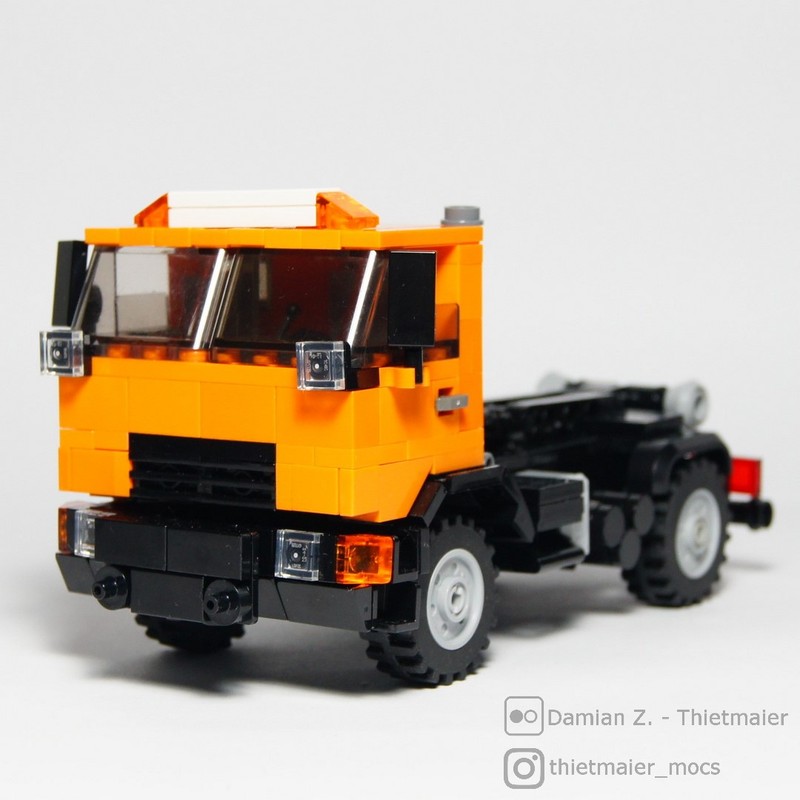 Lego MAN LE 4x4 hooklift truck