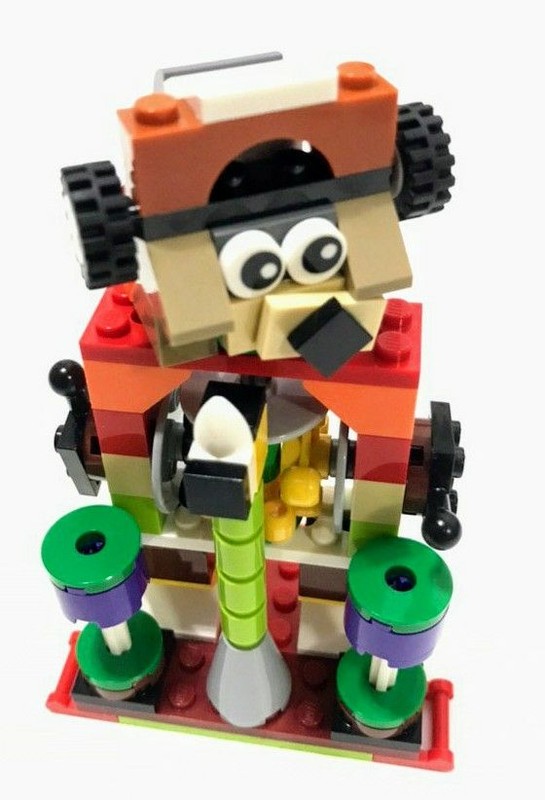 Lego Drummer Bear (with gears)