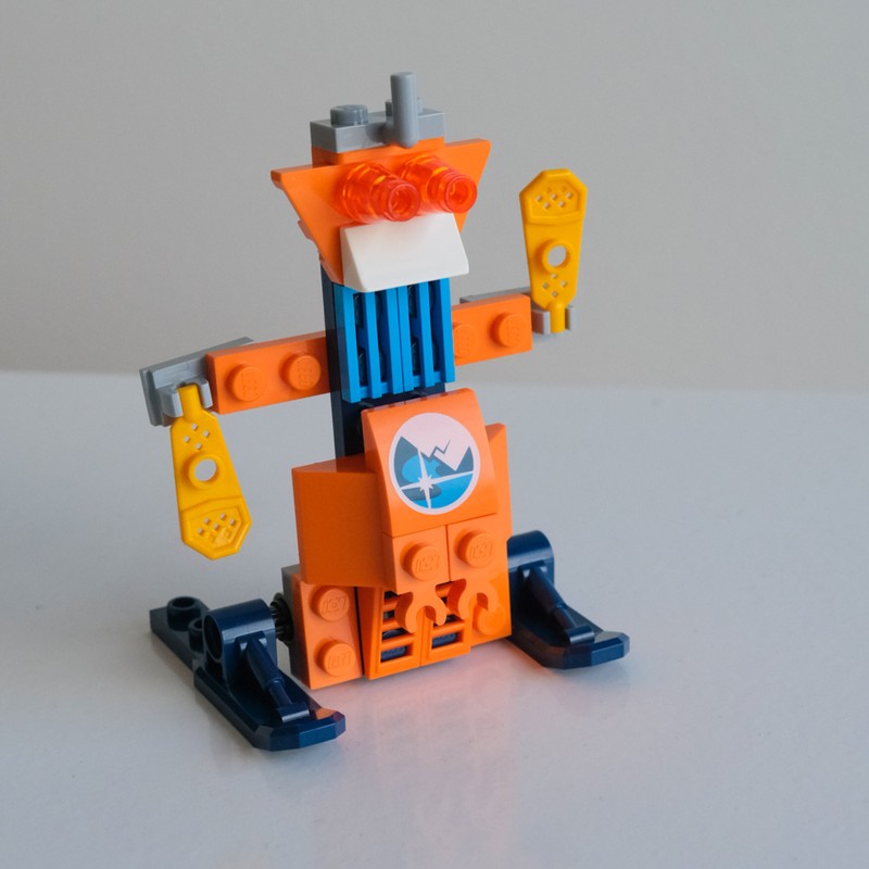 Lego Hi I'm an Arctic Monster