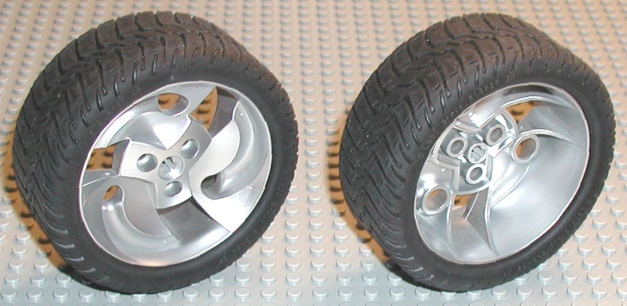 Lego Wheel 81.6 x 34 ZR Three Spoke Swirl, with Black Tire 81.6 x 34 ZR Thin Sporty Tread (32197 / 32196)