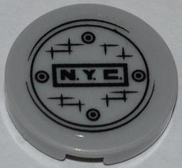 Lego Tile, Round 2 x 2 with 'N.Y.C.' and Manhole Cover Pattern (Sticker) - Set 79103
