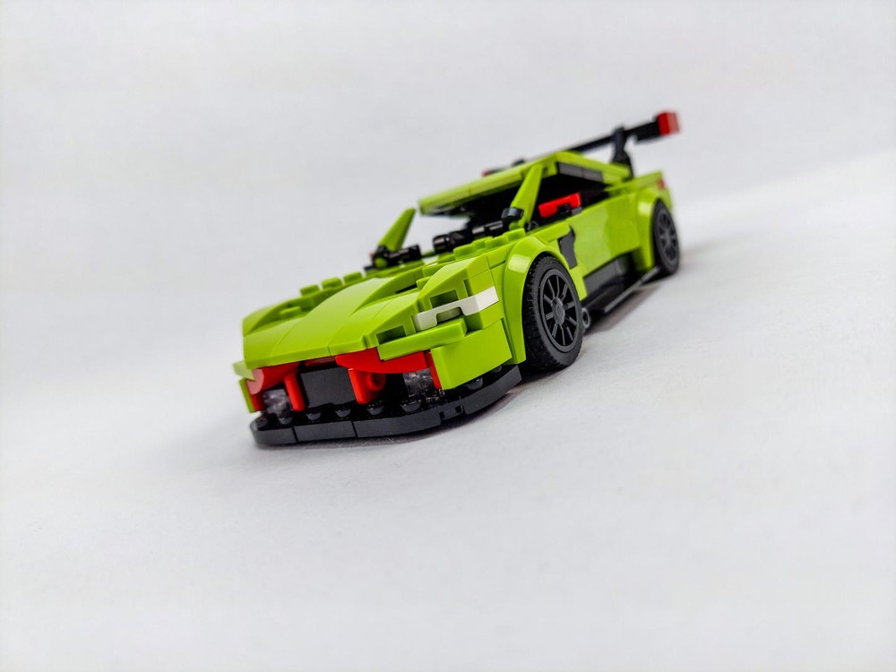 Lego Aston Martin Racing Vantage GTE