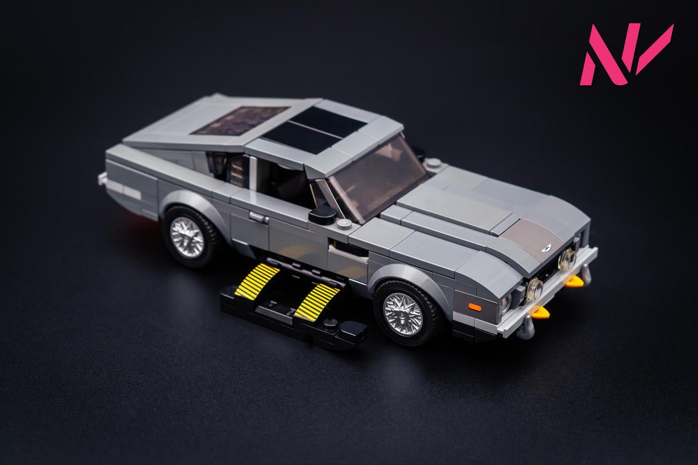 Lego Aston Martin V8 Vantage