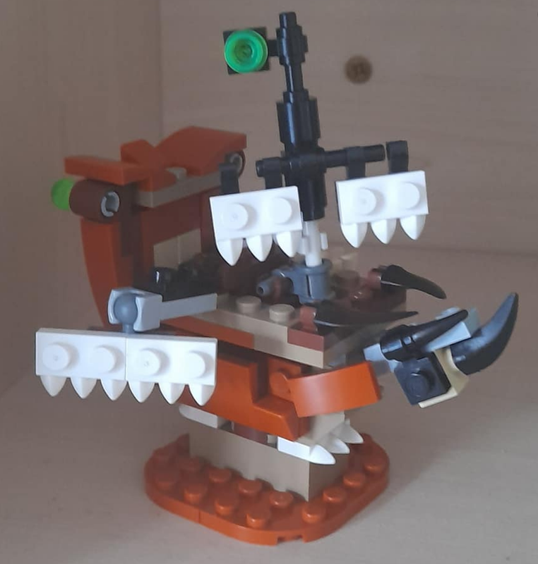 Lego Micro Pirate Ship wreck
