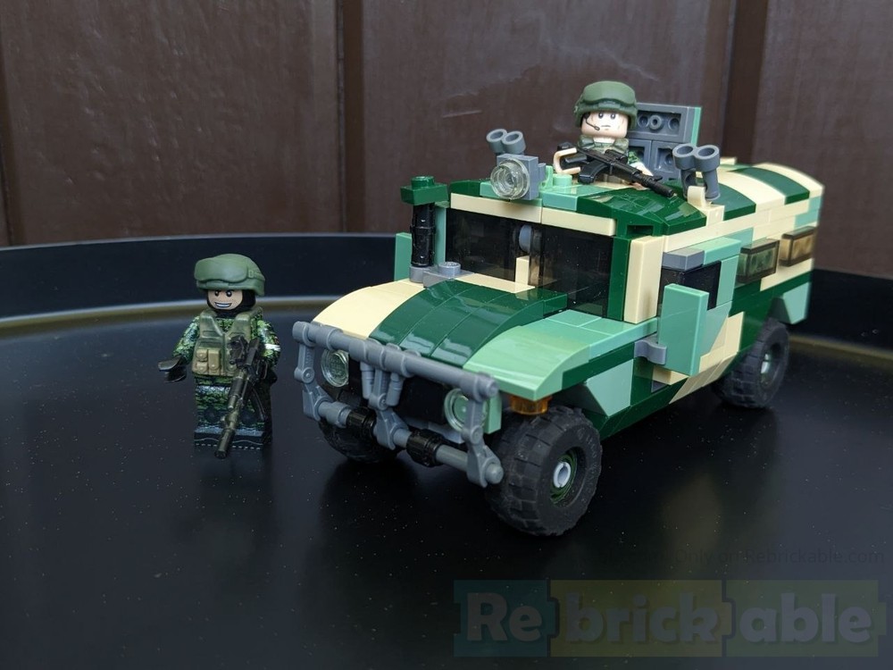 Lego GAZ Tigr