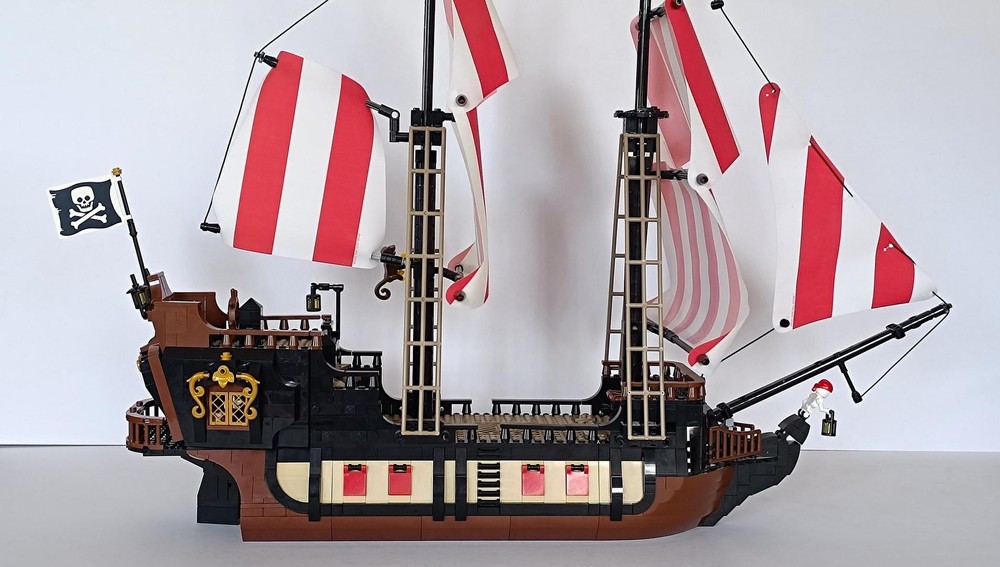 Lego Flawless Barracuda Ship