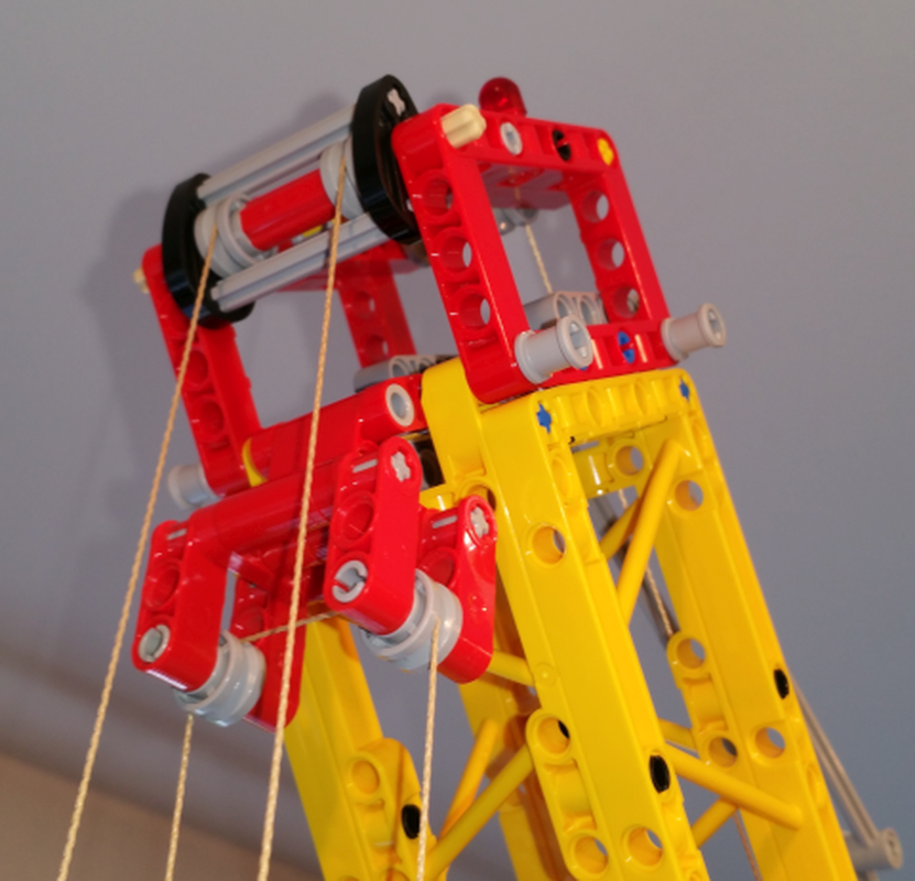 Lego Alternative upper pulley for set 42146