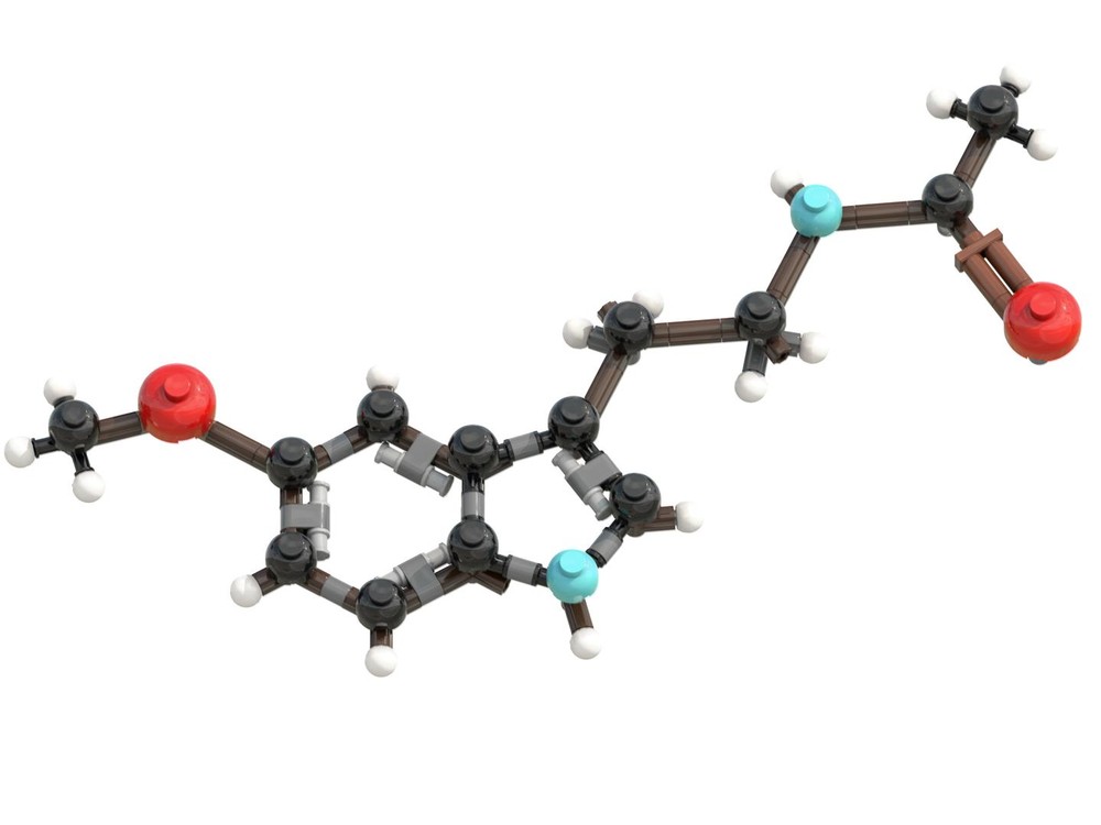 Lego Melatonin (C13H16N2O2)