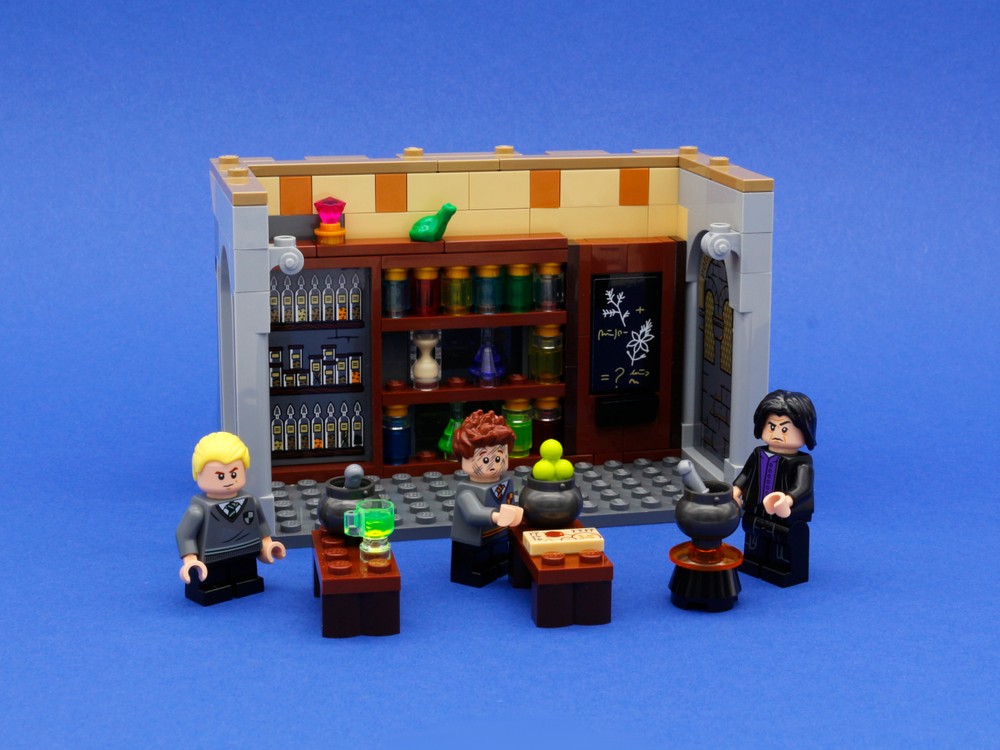 Lego Hogwarts: Snape's Potions Class