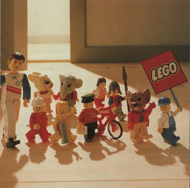 Lego 1986 Medium Swedish (2000220-S)
