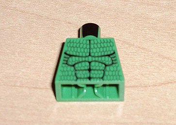 Lego Torso Batman Muscles Outline with Scales Pattern / Green