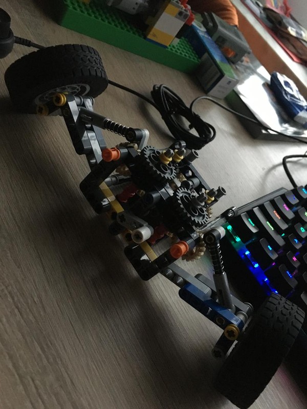 Lego Suspension with adjustable height