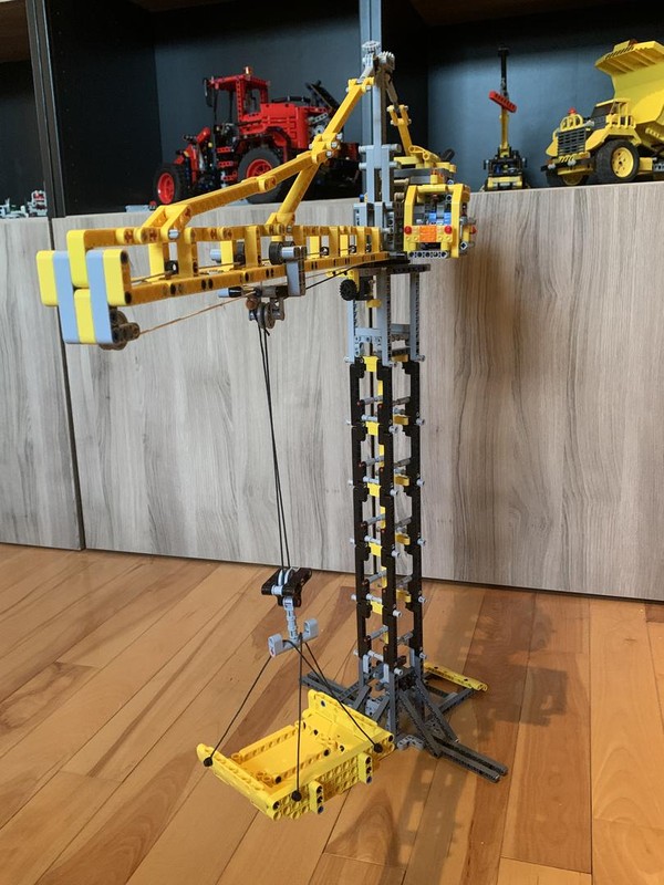 Lego T-hammer crane