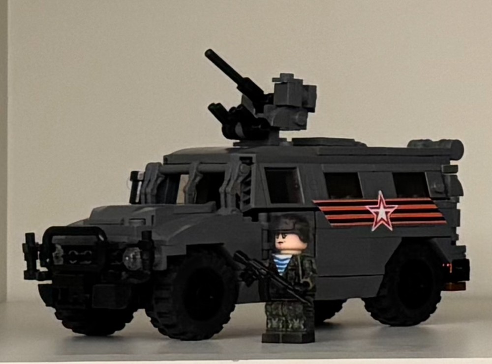 Lego Tigr-M
