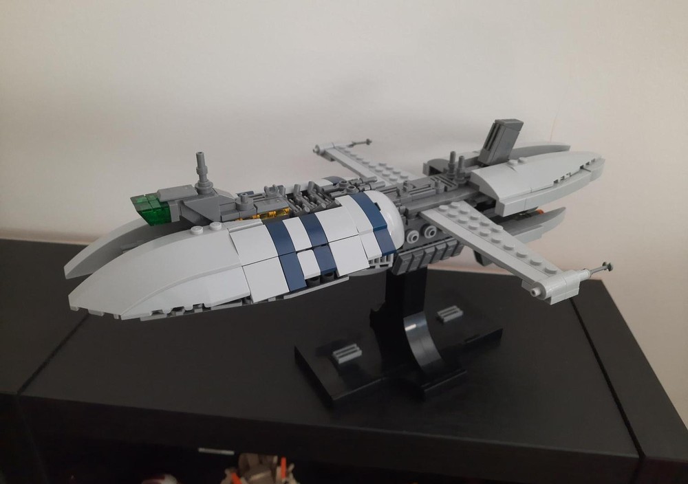 Lego Munificent-Class Frigate (Confederacy of Independant Systems Navy)
