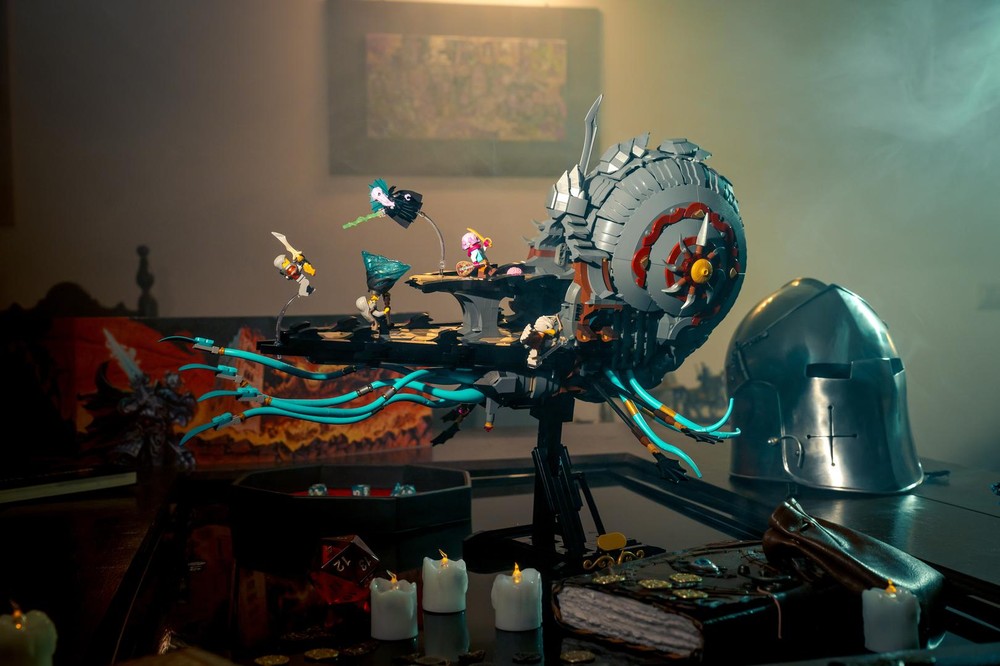 Lego Void Nautiloid - A space-faring vessel for your mind-bending adventures