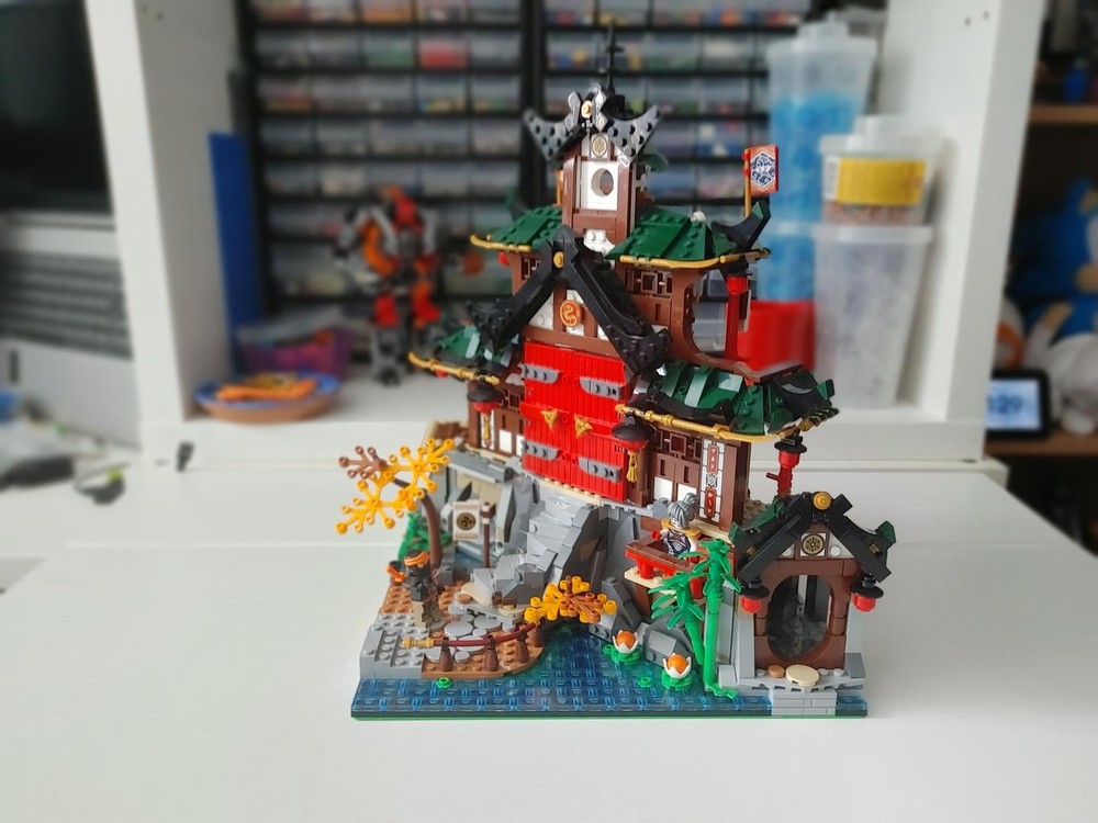 Lego Ninjago Dojo Temple (Ninjago City Expansion)
