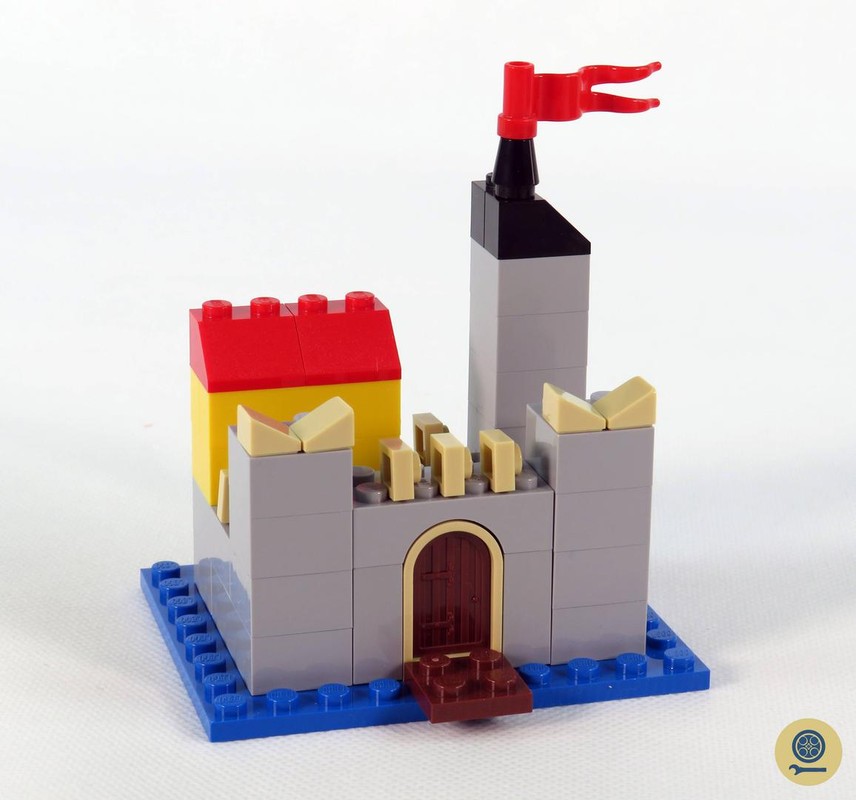 Lego 11016 - Alternate Model: Castle