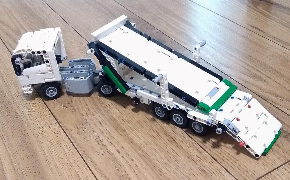 Lego Volvo FH16 Aero and Car Trailer (2x 42167)