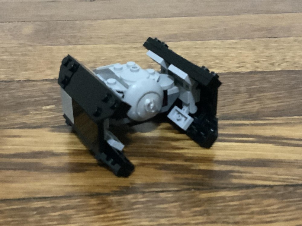 Lego TIE Avenger