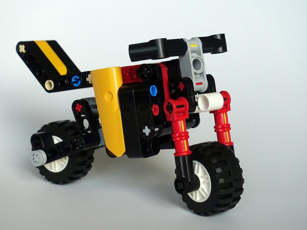 Lego 42101: Motorbike